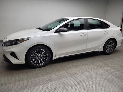 Used 2023 Kia Forte GT-Line w/ GT-Line Premium Package FWD image 2