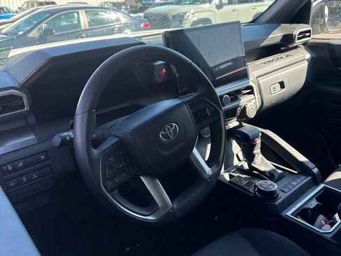 Used 2025 Toyota Tacoma TRD Off-Road AWD/4WD image 2