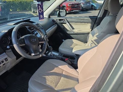 Used 2016 Subaru Forester 2.5i Limited AWD/4WD image 11