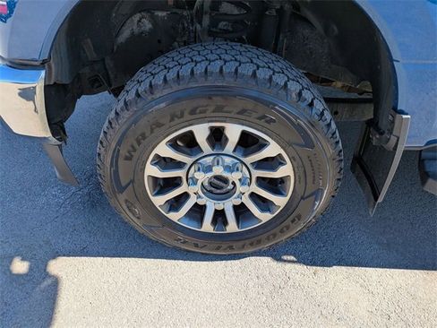 Certified 2022 Ford F250 Lariat w/ Lariat Ultimate Package image 26