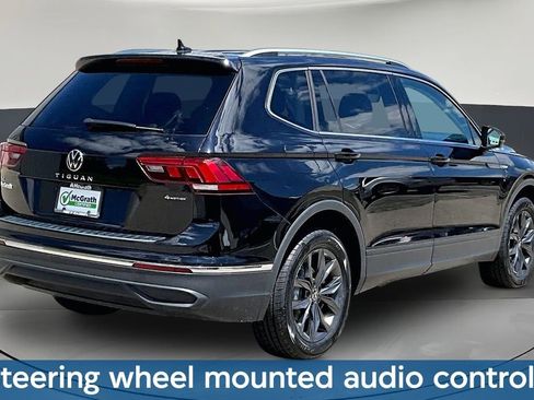 Used 2023 Volkswagen Tiguan SE AWD/4WD image 7