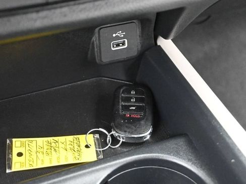 Certified 2024 Honda HR-V LX image 23
