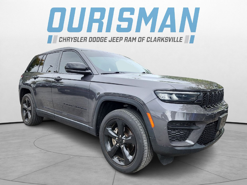 Used 2023 Jeep Grand Cherokee Altitude AWD/4WD image 1