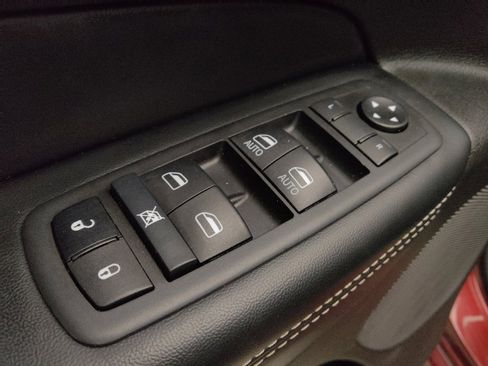 Used 2021 Jeep Grand Cherokee Limited w/ Quick Order Package 28K 80th AWD/4WD image 27