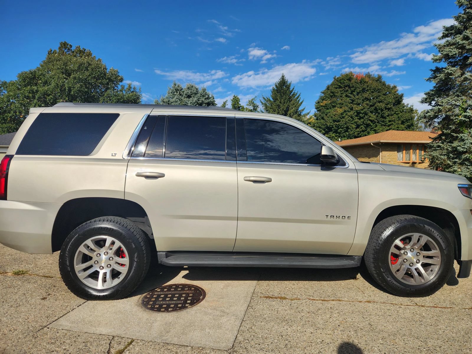 Used 2017 Chevrolet Tahoe LT AWD/4WD image 6