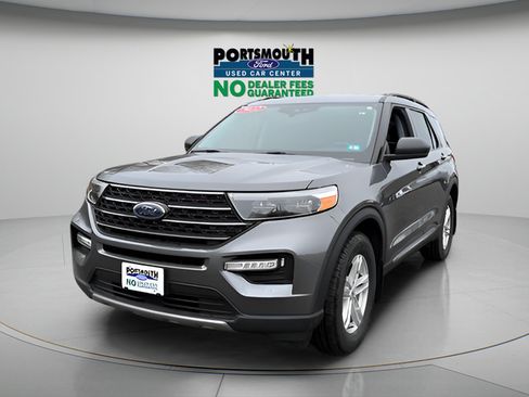 Used 2022 Ford Explorer XLT w/ Equipment Group 202A AWD/4WD image 16