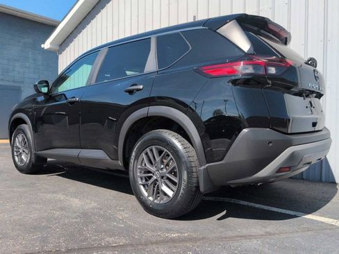 Used 2023 Nissan Rogue S AWD/4WD image 12