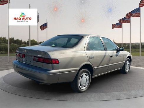 Used 1999 Toyota Camry XLE image 5