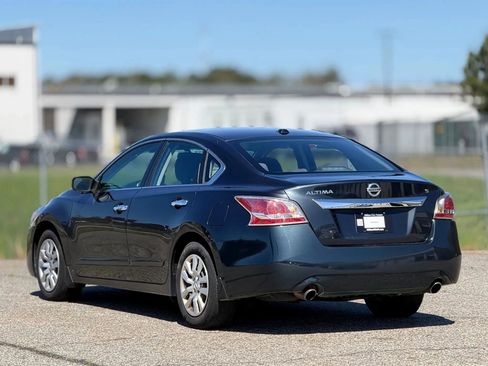 Used 2015 Nissan Altima 2.5 S w/ Power Driver Seat Package image 10