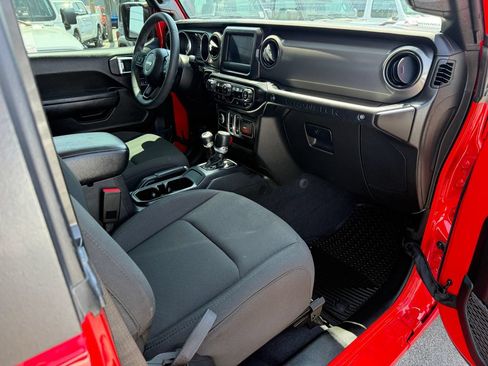 Used 2023 Jeep Wrangler Sport AWD/4WD image 3