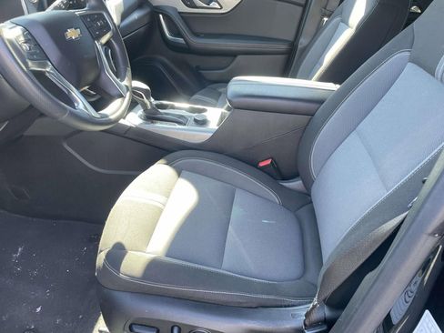 Used 2023 Chevrolet Blazer LT image 12