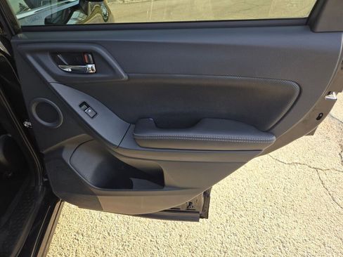 Used 2017 Subaru Forester 2.5i Limited image 8