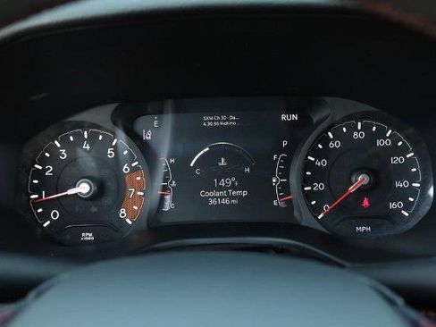 Used 2025 Jeep Compass Trailhawk w/ Trailer Tow Group AWD/4WD image 10