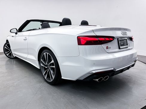 Used 2022 Audi S5 Premium Plus w/ Premium Plus Package image 2