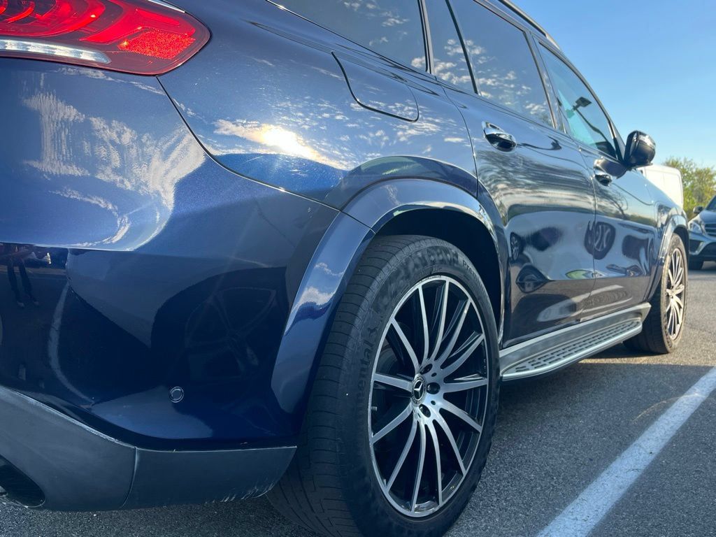 Used 2022 Mercedes-Benz GLS 450 4MATIC image 6