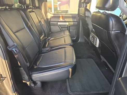 Used 2016 Ford F150 Lariat image 32