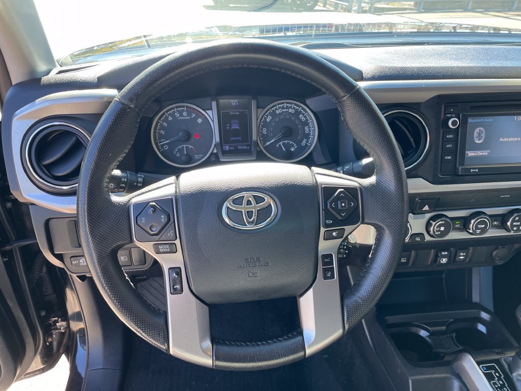 Used 2019 Toyota Tacoma SR5 AWD/4WD image 16