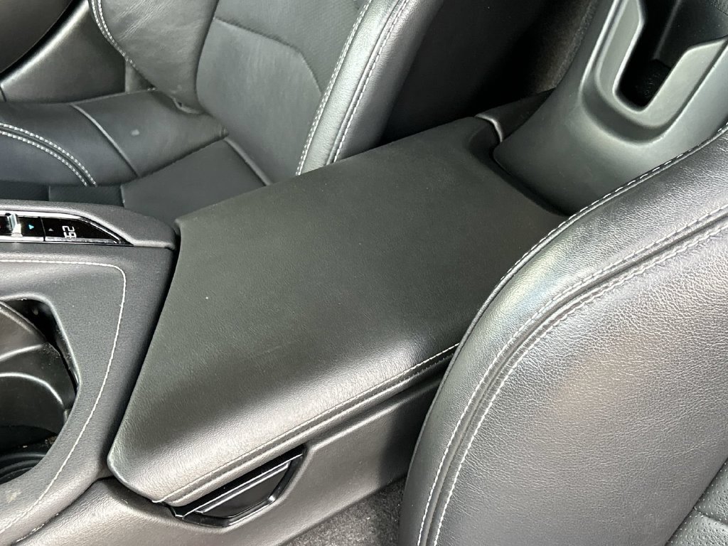 Used 2024 Chevrolet Corvette Stingray Coupe RWD image 26