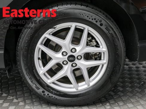 Used 2023 Ford Edge SEL image 8