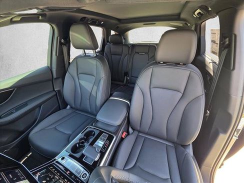 New 2026 Audi Q7 3.0T Premium Plus AWD/4WD image 16