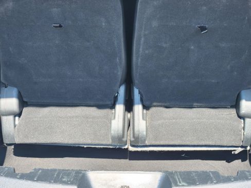 Used 2019 Ford Explorer Limited w/ Class III Trailer Tow Package FWD image 29