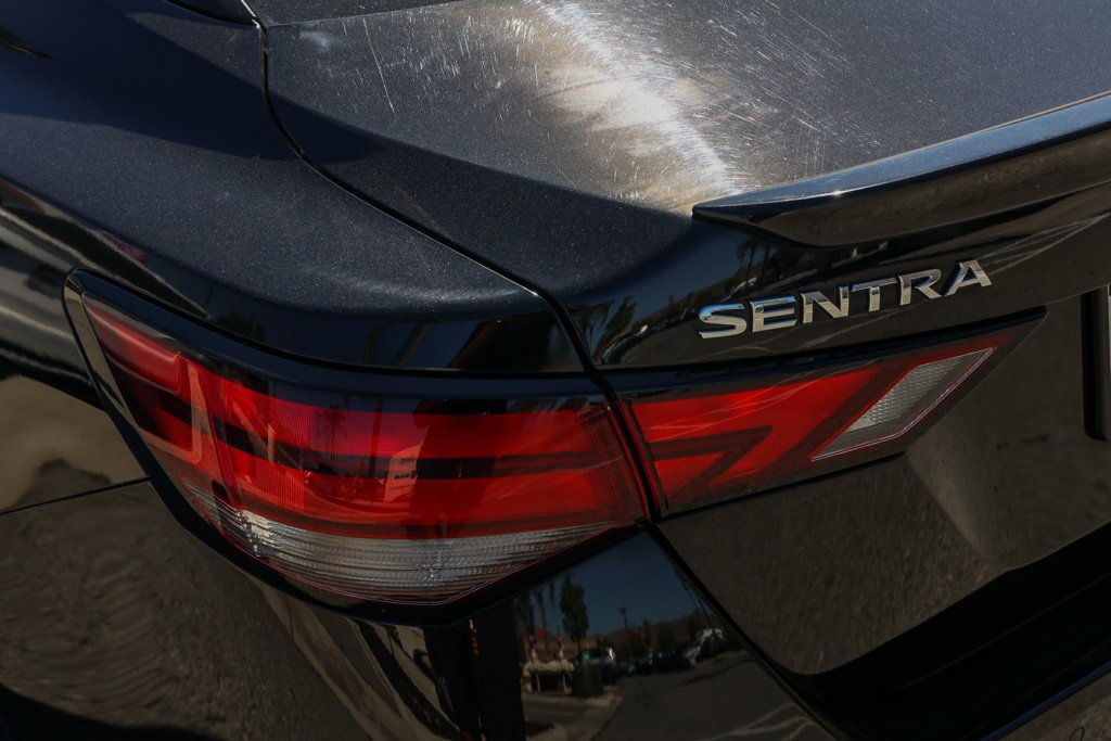 Used 2025 Nissan Sentra SR FWD image 8