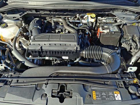 Certified 2025 Ford Escape ST-Line image 27