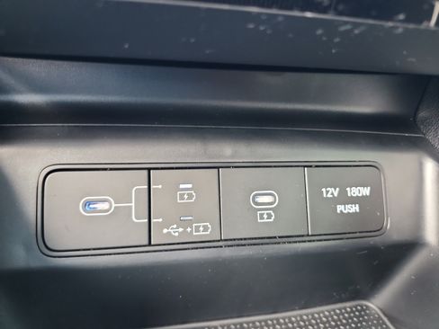 Certified 2025 Hyundai Santa Cruz SEL FWD image 25