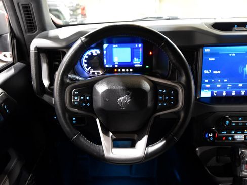 Used 2023 Ford Bronco Everglades image 24