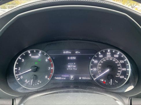 Used 2019 INFINITI QX50 Luxe w/ Navigation Package image 17