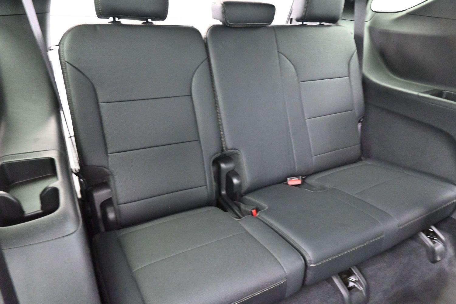 Used 2025 Chevrolet Traverse High Country FWD image 35