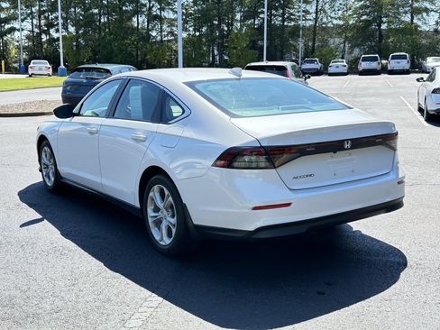 Used 2023 Honda Accord LX image 9