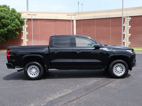 Used 2024 Chevrolet Colorado W/T RWD image 25