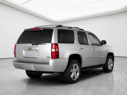 Used 2011 Chevrolet Tahoe LT w/ Luxury Package AWD/4WD image 39