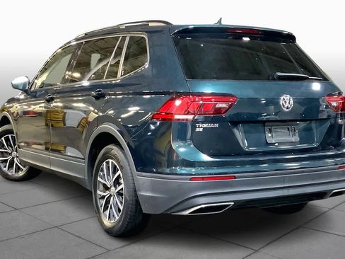 Used 2019 Volkswagen Tiguan SE w/ Panoramic Sunroof Package image 12