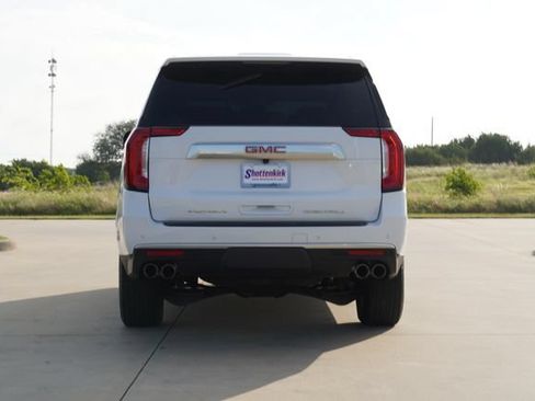 Used 2023 GMC Yukon Denali w/ Max Trailering Package AWD/4WD image 8