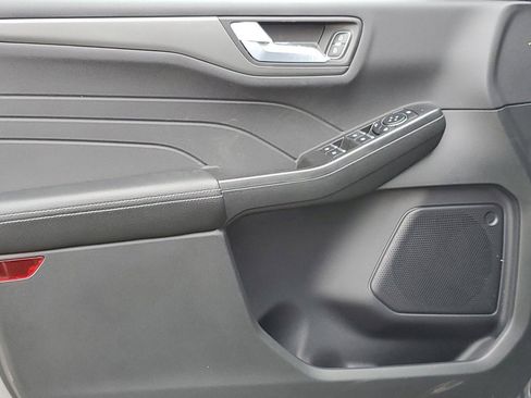 New 2026 Ford Escape PHEV image 8