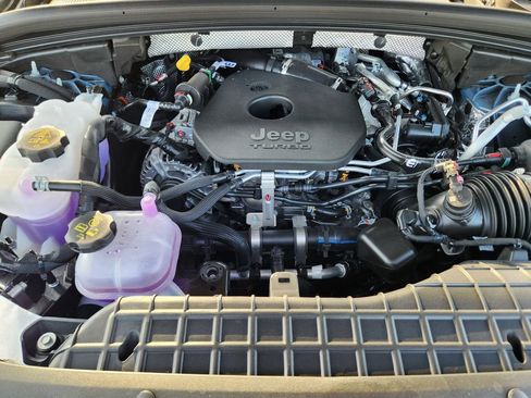 New 2026 Jeep Grand Cherokee Limited RWD image 21