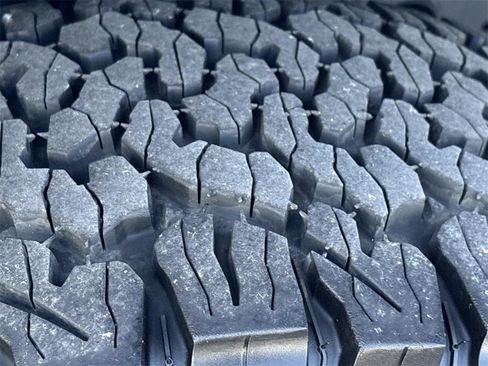 Used 2024 Jeep Wrangler Unlimited Rubicon image 12