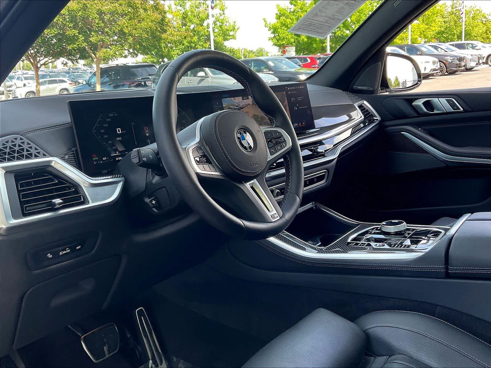 Used 2025 BMW X5 M60i AWD/4WD image 17