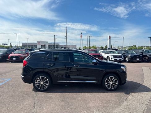 Used 2018 GMC Terrain Denali AWD/4WD image 4