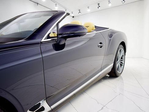 Used 2024 Bentley Continental GT AWD/4WD image 19