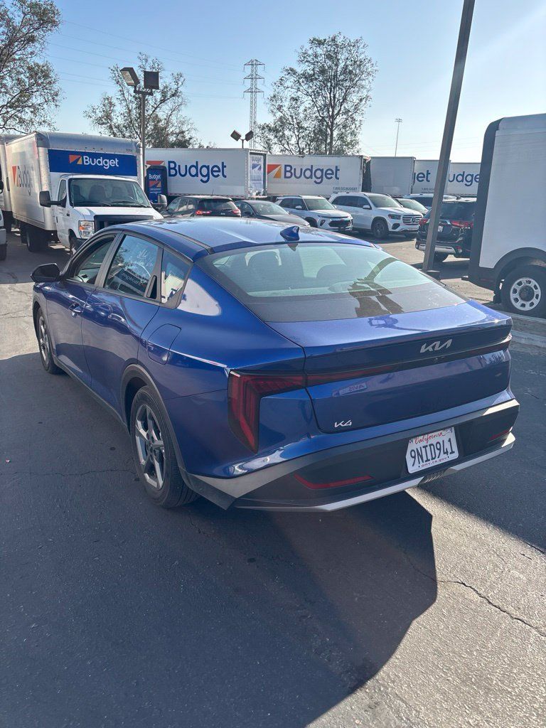 Used 2025 Kia K4 FWD image 6