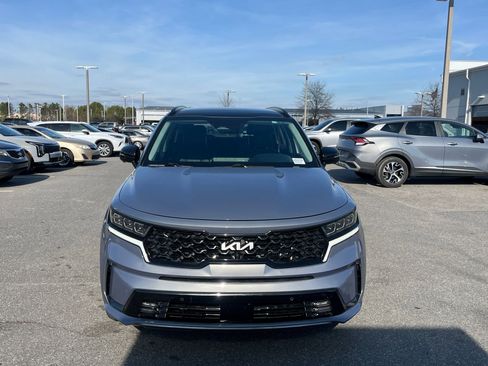 Used 2022 Kia Sorento SX image 3