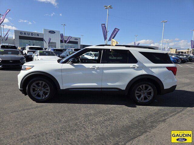 Certified 2023 Ford Explorer XLT w/ Equipment Group 202A RWD image 4