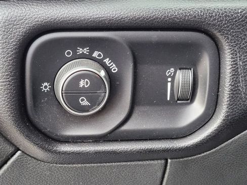 Certified 2024 RAM 2500 Big Horn AWD/4WD image 9