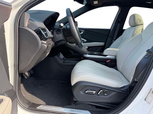 Certified 2025 Acura RDX SH-AWD image 10