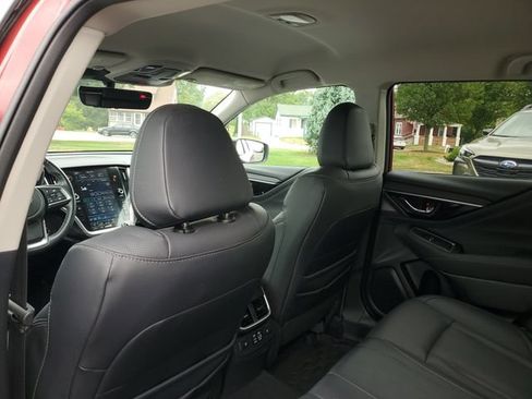 Certified 2024 Subaru Outback Limited AWD/4WD image 11