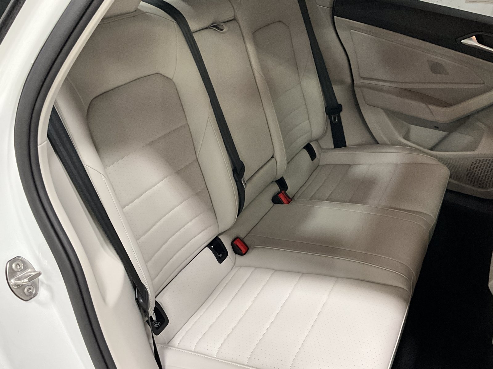 Used 2023 Volkswagen Jetta SE FWD image 25