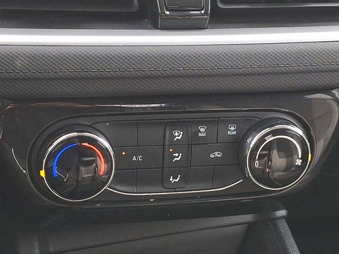 Used 2025 Chevrolet TrailBlazer LT image 15